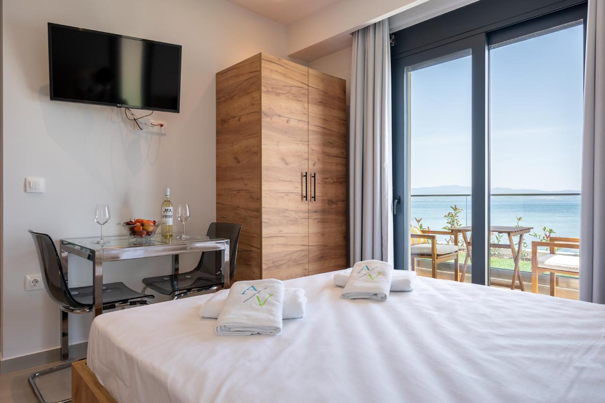 Azzurro E Verde By Rentalspro - Nea Potidaia Halkidiki Potidée Extérieur photo