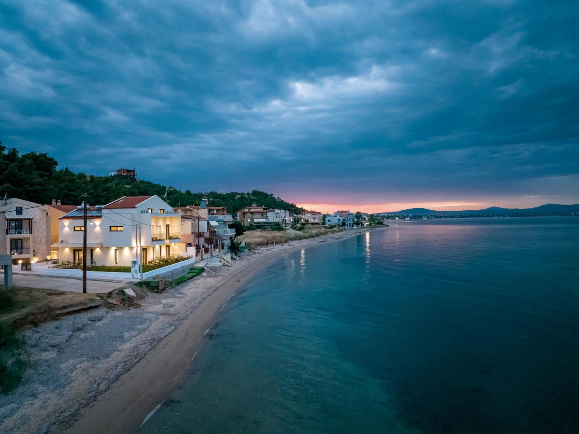 Azzurro E Verde By Rentalspro - Nea Potidaia Halkidiki Potidée Extérieur photo