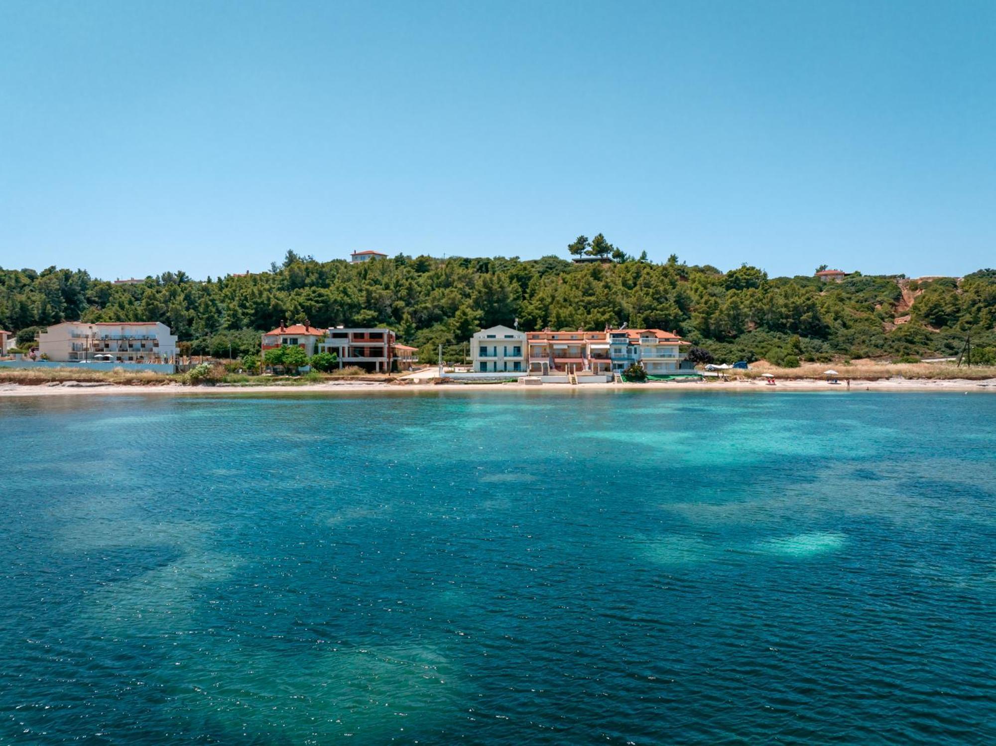 Azzurro E Verde By Rentalspro - Nea Potidaia Halkidiki Potidée Extérieur photo