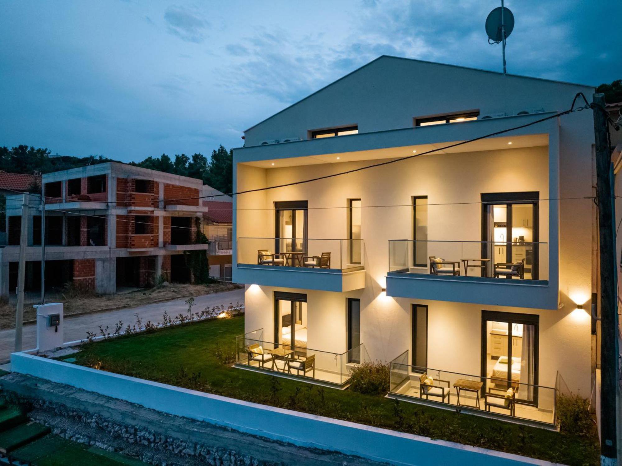 Azzurro E Verde By Rentalspro - Nea Potidaia Halkidiki Potidée Extérieur photo